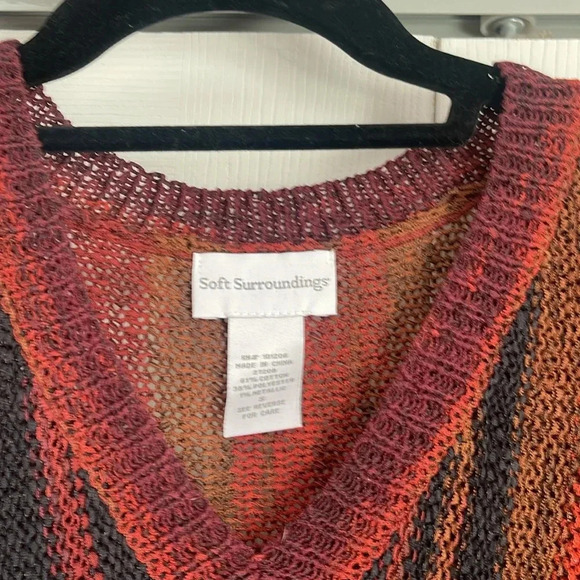 Soft surroundings, asymmetrical lightweight V-neck sweater top - Picture 6 of 7